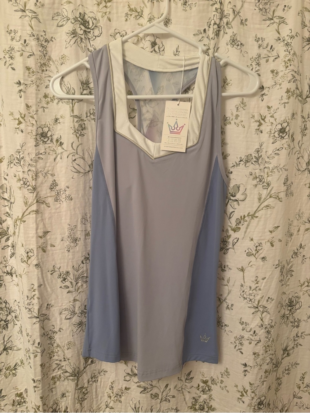 XS Crowned Athletics Flow Tank NWT